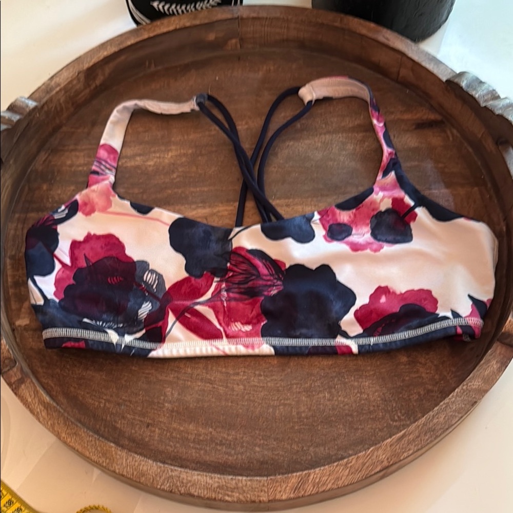 Lululemon bra size 10 Inky floral ghost